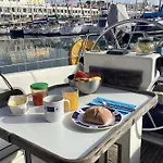 Botel Merak Lissabon