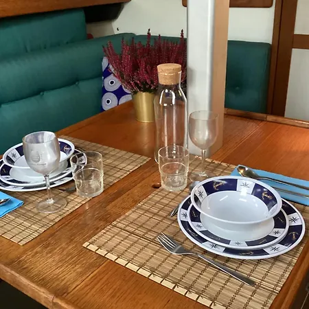 Merak Úszó hotel Lisboa